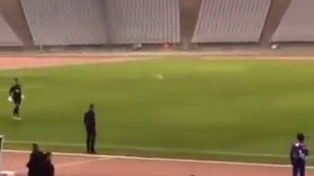 Eskişehir kalecisi 70 metre mesafeden gol attı!