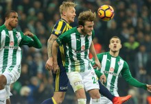 Fenerbahçe kötü gidişatını Bursaspor karşısında da sürdürdü