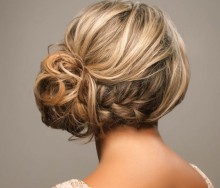 Pratik Yandan Topuz Nasıl Yapılır?