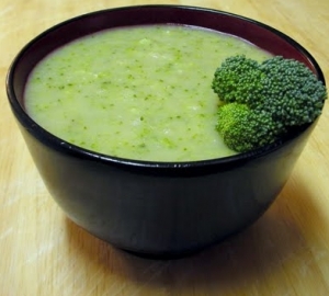 sutlu-brokoli-corbasi