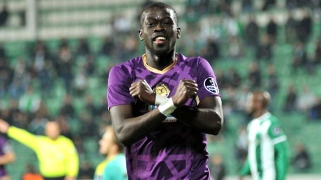 Trabzonspor, Badou Ndiaye’yi kadrosuna kattı