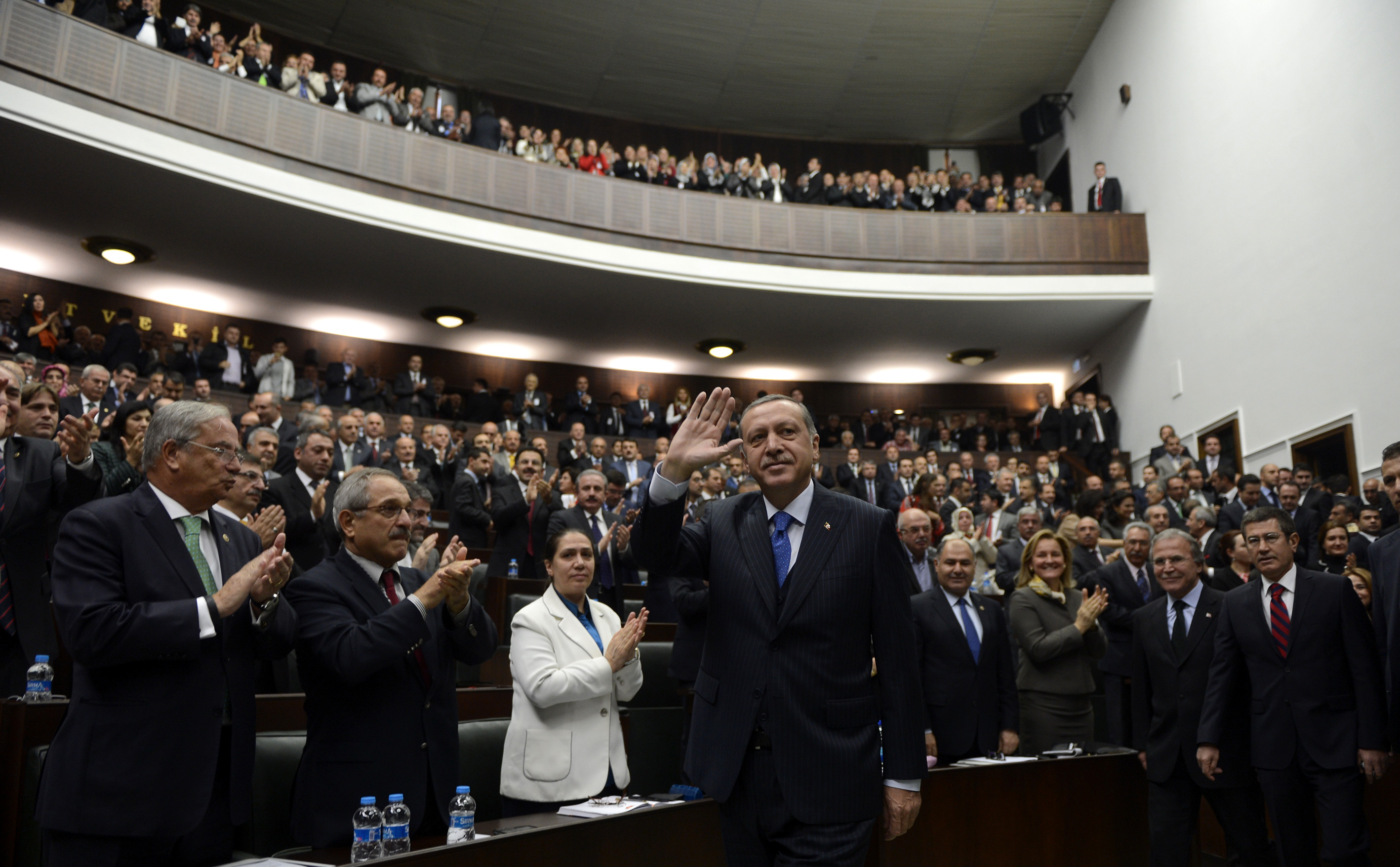 Ak Parti’nin Başkanvekilleri Bugün Seçilecek