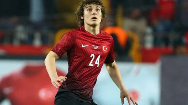 Almanlar ‘Çağlar Söyüncü’yü telaffuz etmeye çalıştı