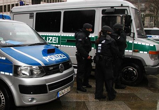 Almanya’da 3 kişinin birden cesedi bulundu