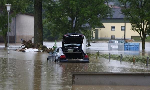 Almanya’daki sel faciası can almaya devam ediyor