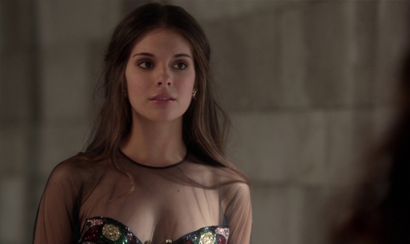 caitlin-stasey-6