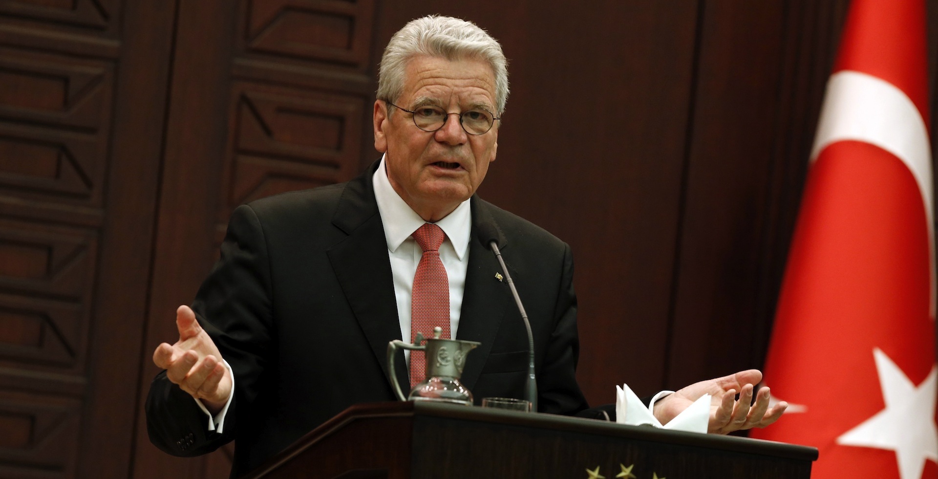 Cumhurbaşkanı Joachim Gauck: Almanya’da demokrasi ve istikrar tehlikede