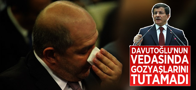 Davutoğlu’nun Vedasında Gözyaşlarını Tutamadı