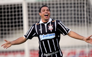 ronaldo_corinthians_palmeiras_ap