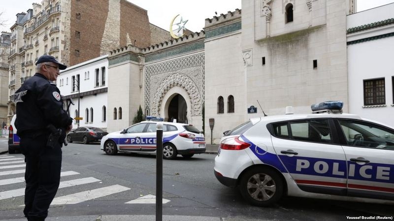 Fransa’da bir cami daha kapatıldı