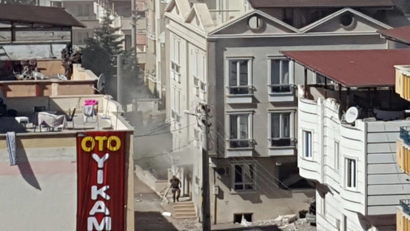 Gaziantep’te anlı bomba kendini patlattı! 3 polis şehit