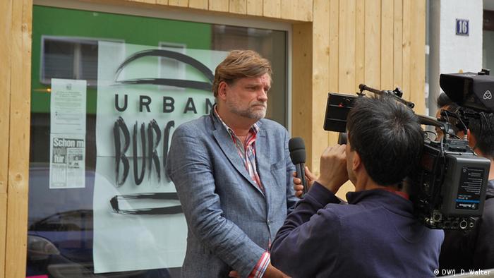 Urban Burgery adlı restoranın sahibi Jörg Tiemann 