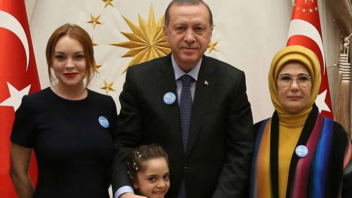 Lindsay Lohan’ın ilk paylaşımları Erdoğan ailesiyle