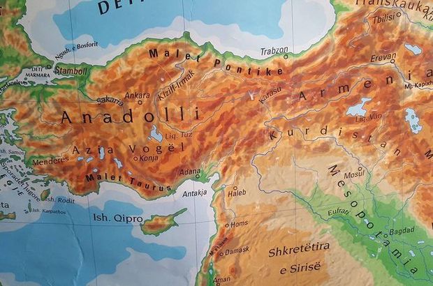 Okul kitaplarındaki Türkiye haritası olay oldu!