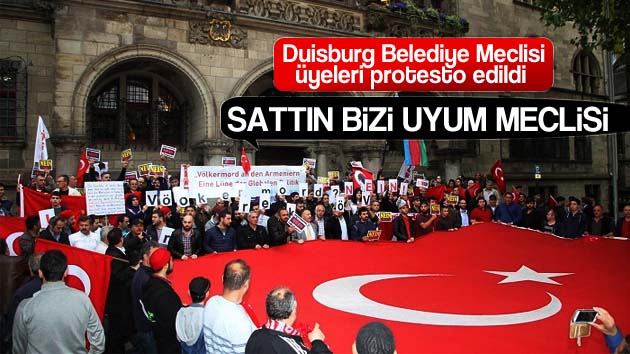 ‘Sattın bizi uyum meclisi!’