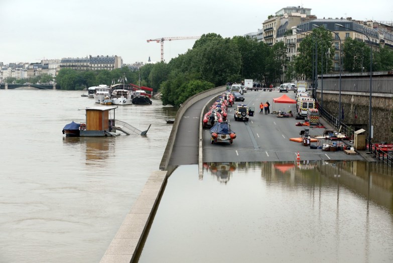 Sel felaketi Seine Nehri’nin seviyesi yükseltti! Taşkın riski var mı?