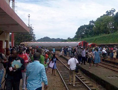 Yine bir tren faciası : 55 kişi hayatını kaybetti
